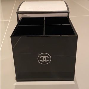 Makeup cosmetic brush eyeliner storage organizer